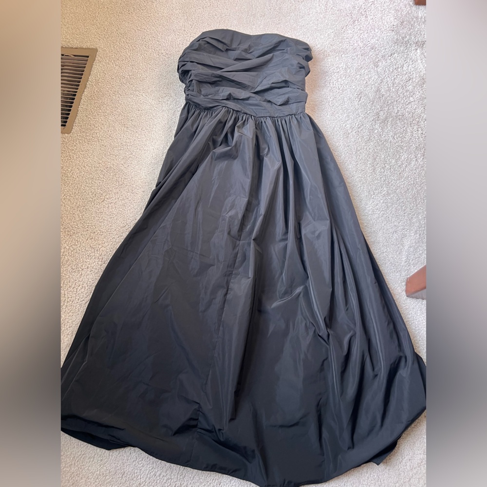 Trendy Strapless Black dress